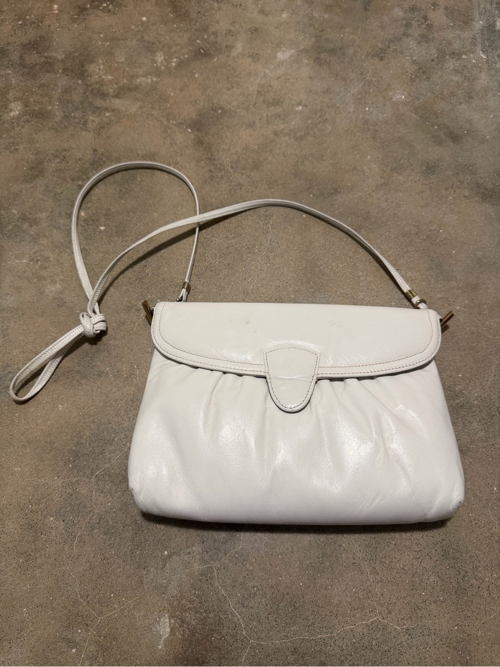 Vintage 60s/70s Morris Moskowitz soft leather crossbody / clutch